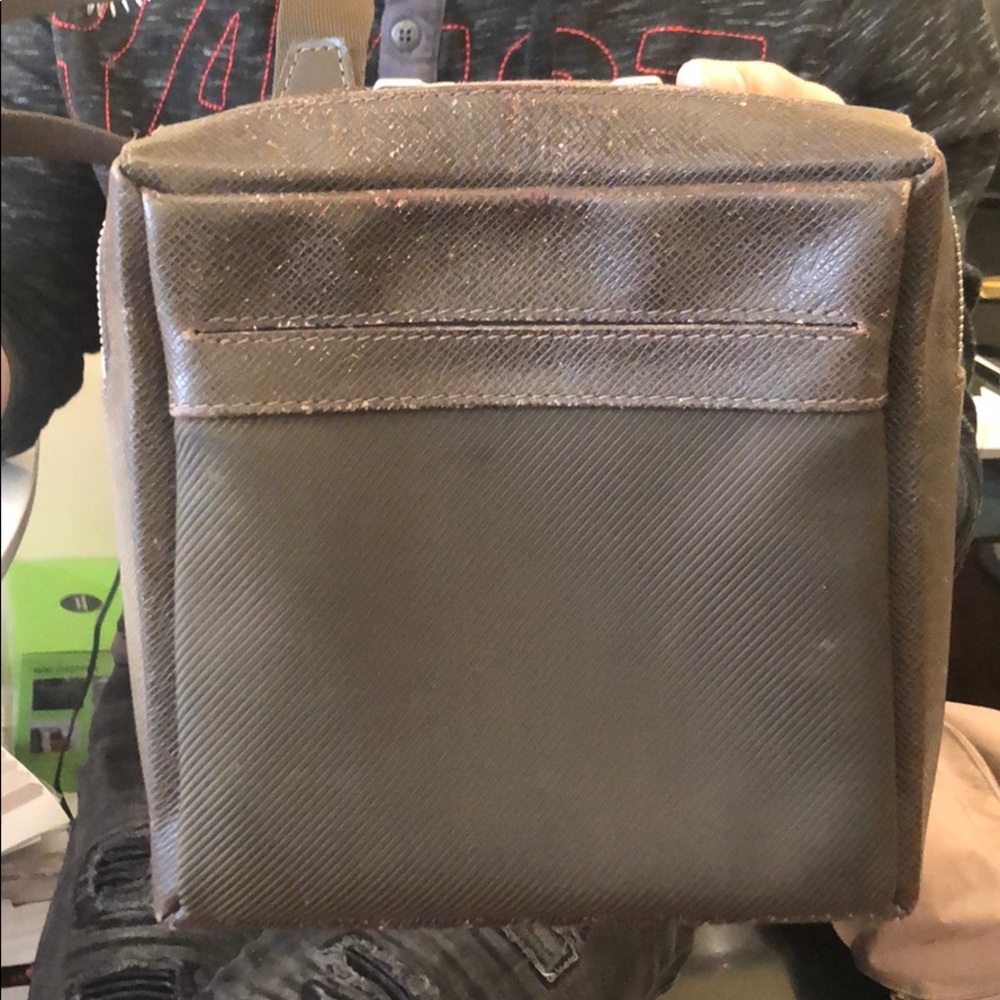 Authentic VINTAGE Men’s LV Messenger Bag!